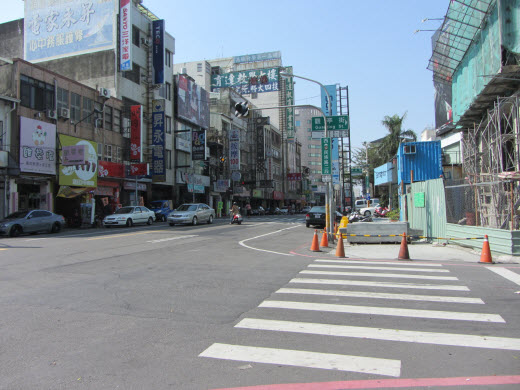 台南民族路二段