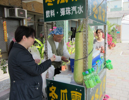 台南安平古堡街