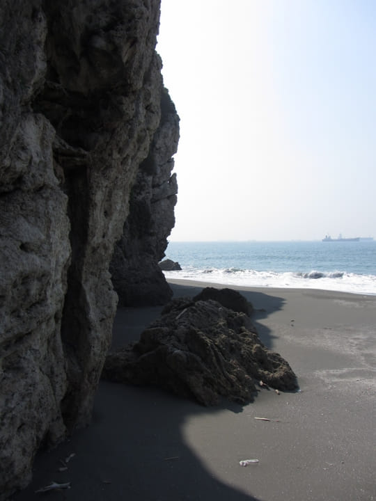 高雄旗津島 旗津星空隧道 出口波瀾壯闊海景