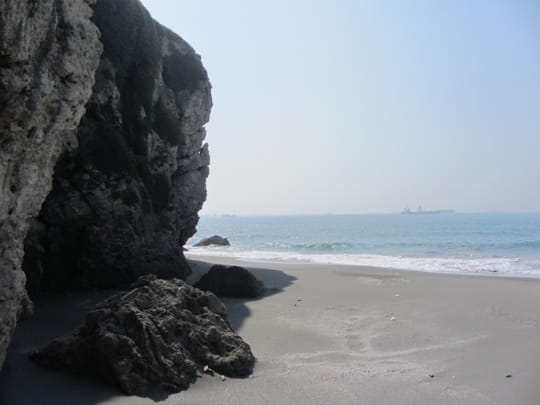 高雄旗津島 旗津星空隧道 出口波瀾壯闊海景