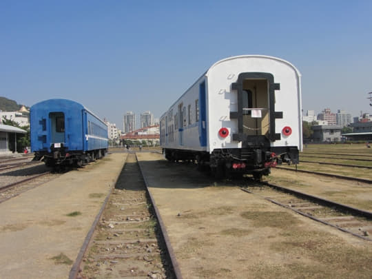 高雄鐵道文化園區 退役火車展示