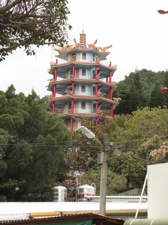 台東鯉魚山公園 龍鳳塔