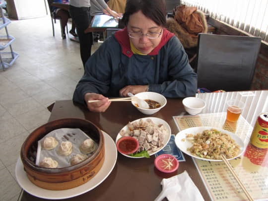 台東海濱 鄰家蒸餃中式茶樓