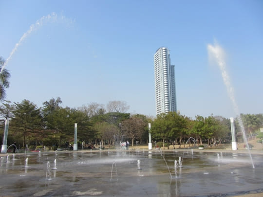 高雄中央公園 水廣場